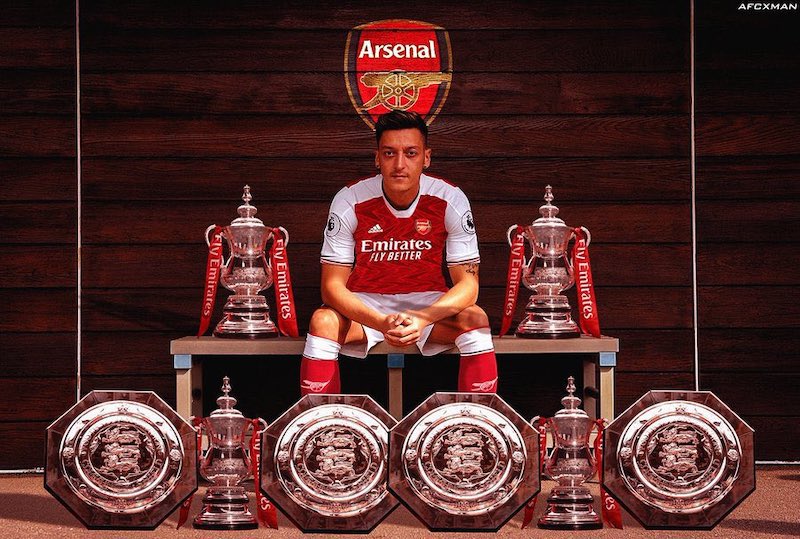 Trophies won with Arsenal