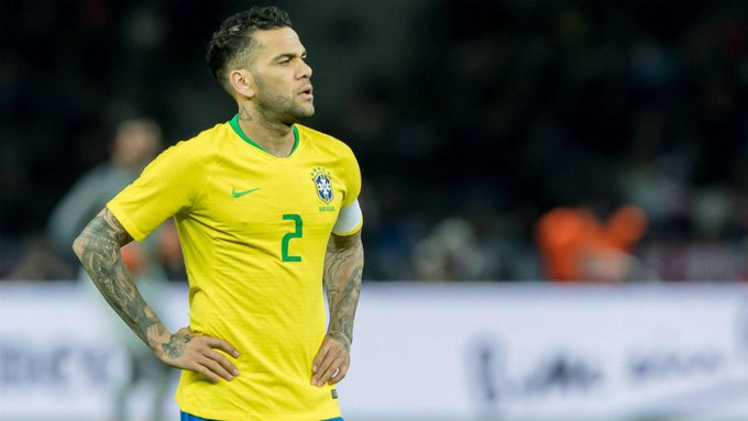 Dani-Alves-still-played-the-main-role-despite-being-38-years-old