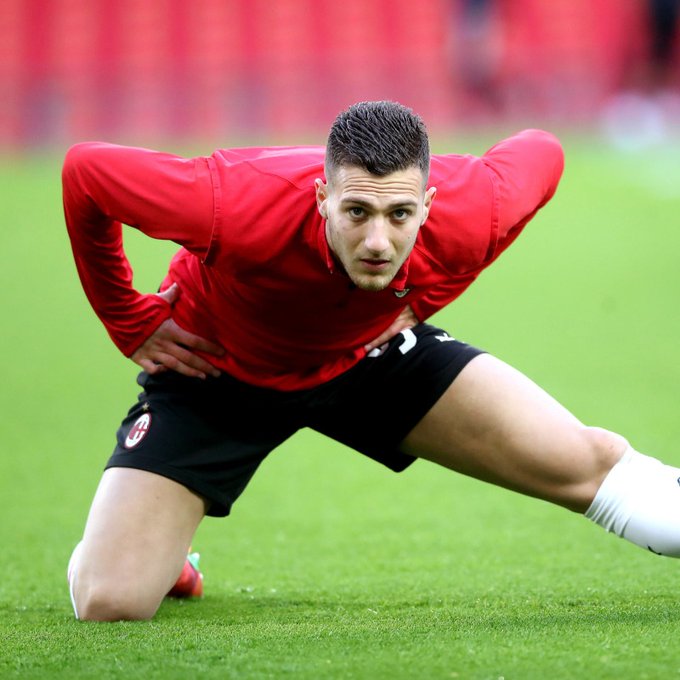 There is high chance that Dalot will be coming back to AC Milan for one more season on loan